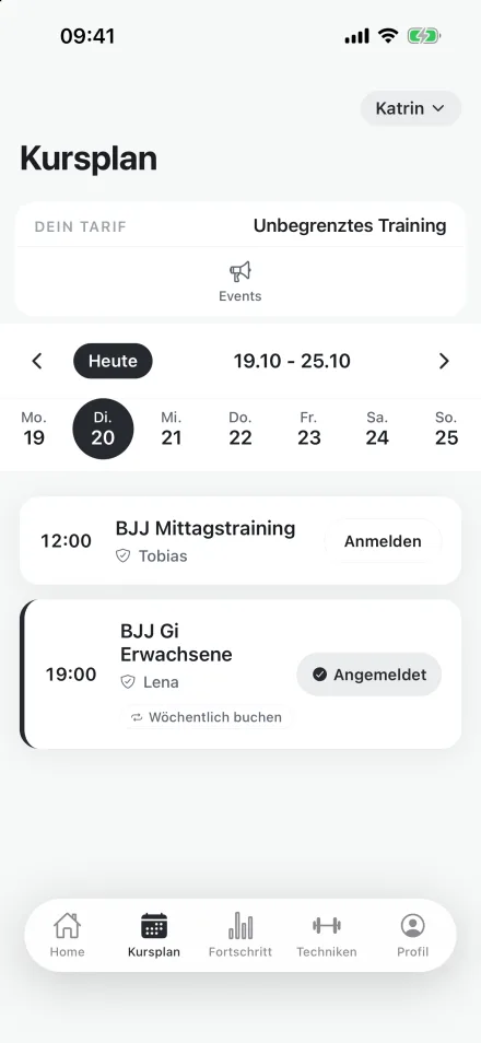 Mitglieder-App, Kursbuchung: Kursplan der nächsten Woche, eine Einheit buchbar, eine schon „Angemeldet“.